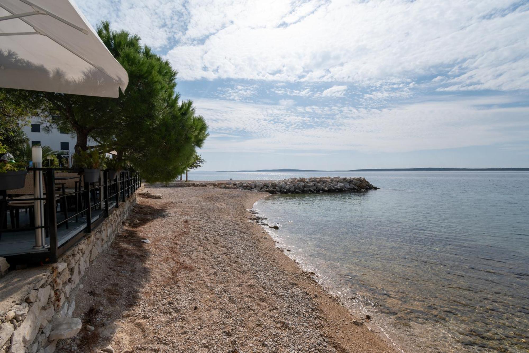 Apartments By The Sea Mandre, Pag - 4093 Kolan Exterior foto